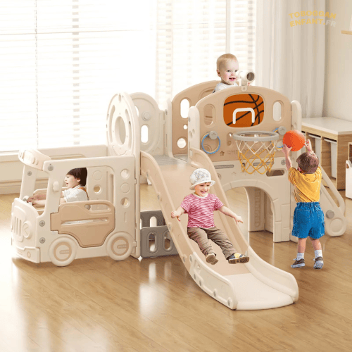 Cabane enfant avec toboggan