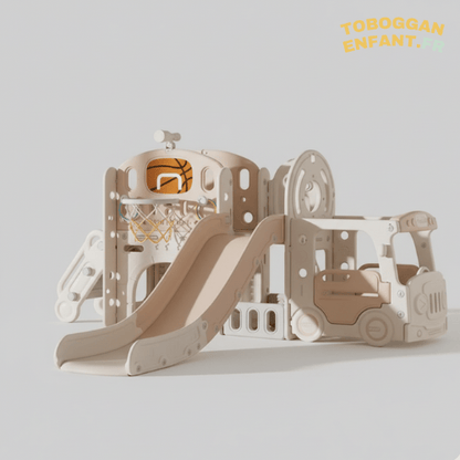 Cabane enfant avec toboggan